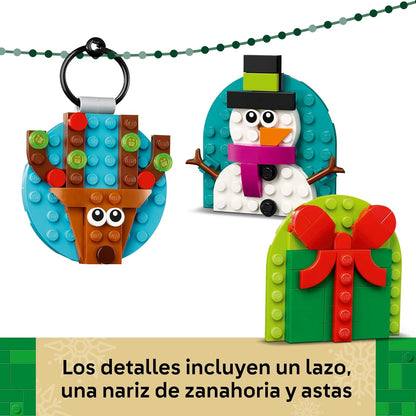 LEGO Selección De Adornos Navideños - Kit De Maquetas Con 4 Decoraciones Navideñas Para Colgar Inc. Papá Noel, Muñeco De Nieve Y Reno - Regalo Para Niñas Y Niños De 6+ Años 40744